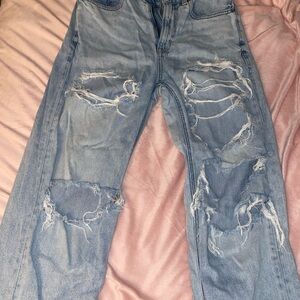 American Eagle Outfitters Women's Distressed Light Blue Jeans